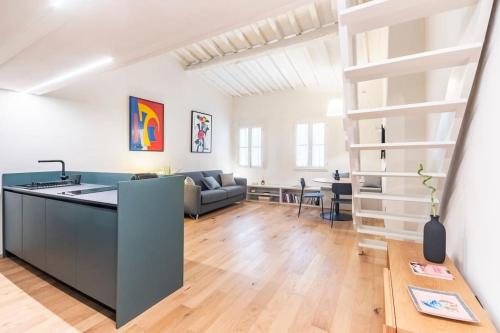 B-suite Florence
