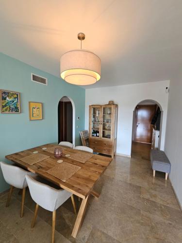 Casa Micangelo - seaview, 10 mins walk to beach