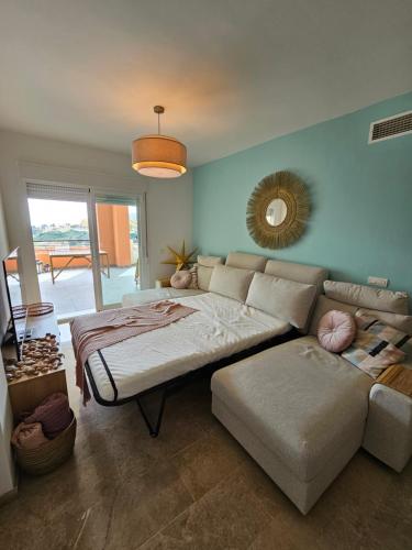 Casa Micangelo - seaview, 10 mins walk to beach