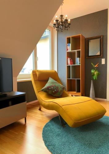 Rooftop Apartment for 6, Air Conditioning, Rooftop Terrace, Metro U3