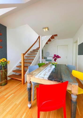 Rooftop Apartment for 6, Air Conditioning, Rooftop Terrace, Metro U3