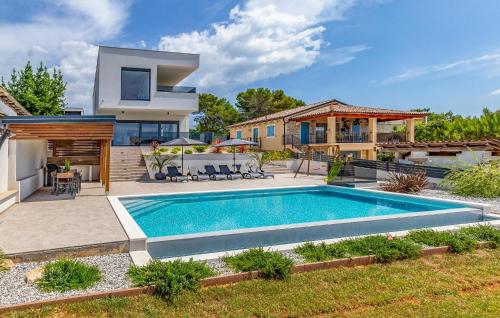 Cozy Home In Medulin With Sauna