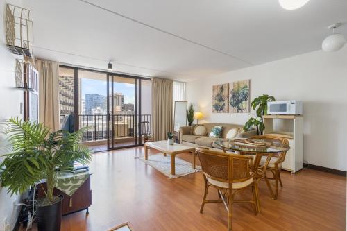 Tower 1 Suite 1408 - QFS home_2
