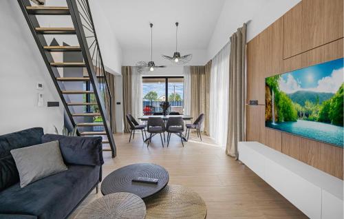 Gorgeous Home In Sibenik