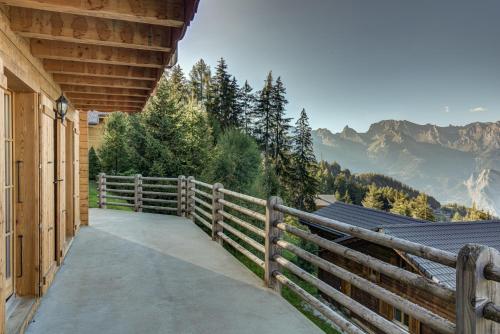 Chalet Orange