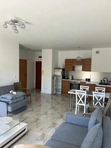 Kuchyň nebo kuchyňský kout v ubytování Mieszkanie na osiedlu platan Świnoujście