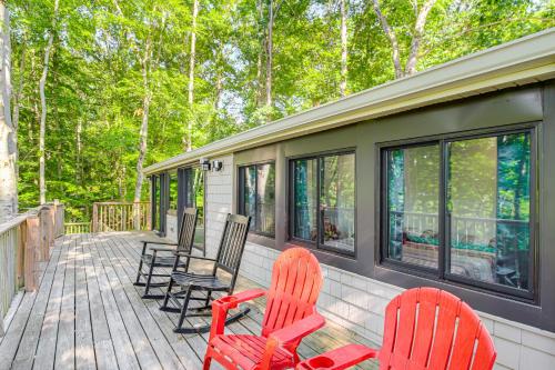 Gambar di galeri bagi Dandridge Home on Douglas Lake with Hot Tub and Dock! di Dandridge