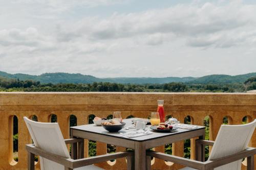 Общий вид на горы или вид на горы из отеля