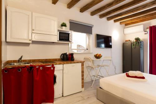 Casa Vittoria - ISOLA District
