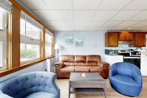 Una cocina o cocineta en Shimmering Seaview