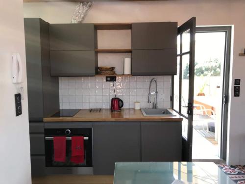 Cucina o angolo cottura di Le Rooftop Collioure