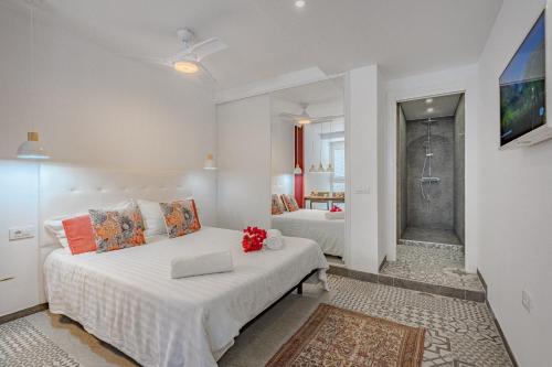 Angel's Tropical Suite