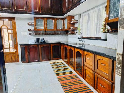 Dapur atau dapur kecil di Padmanabham Villa