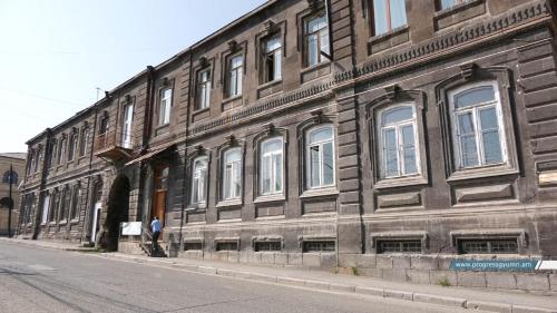 Budova, kde se apartmán nachází