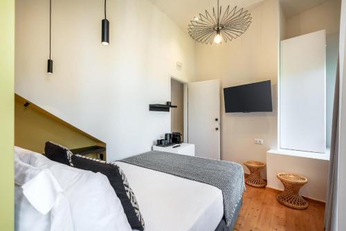 Amarillide rooms