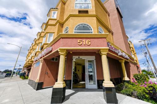 a building with the on it at Gateway Inn and Suites San Francisco SFO Airport in San Bruno