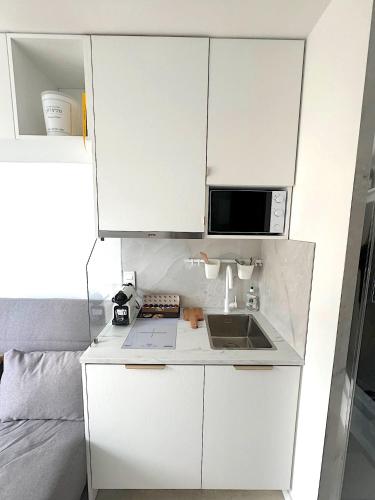 Photo de la galerie de l'établissement Studio avec balcon l'Arc de Triomphe, à Paris