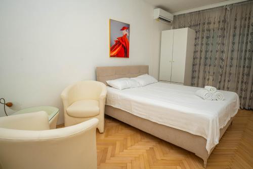 Foto Balkan Beauty Stays by He-Ra Apartments Skopje 2