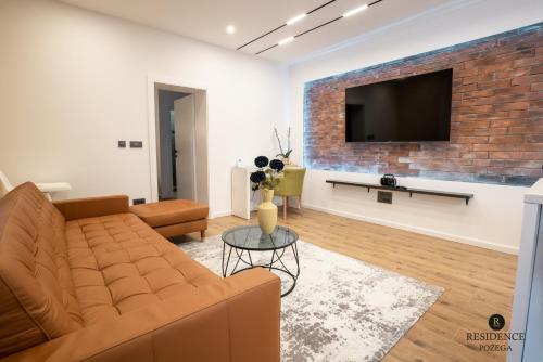 Televisyen dan/atau pusat hiburan di Residence Požega