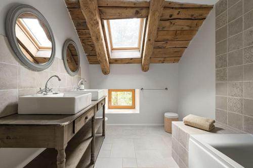 Koupelna v ubytování Grande maison de famille