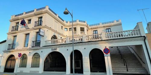 Bangunan di mana terletaknya hotel