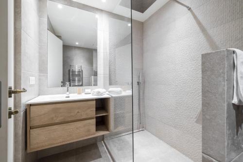 Apartment Matisse 100m Near The Sea - Happy Rentals