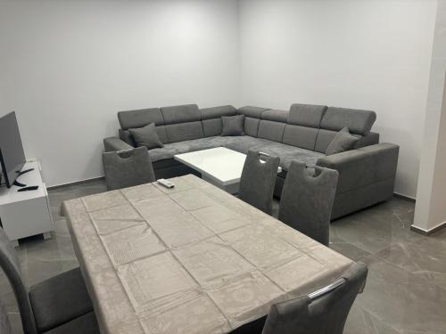 Apartman TINI 4