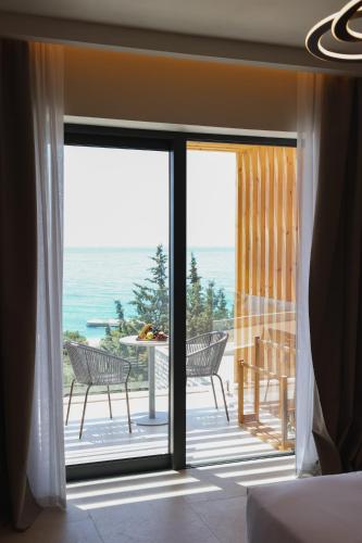 Gallery image of Drymades Inn Resort in Dhërmi