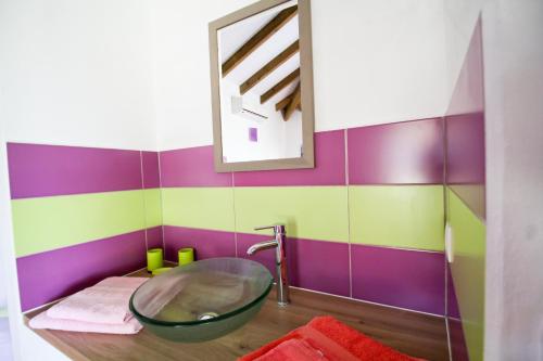 Ένα μπάνιο στο L'Or des Caraibes