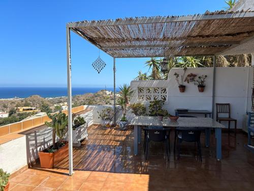 Apartment with a great terrace, sea and land views
