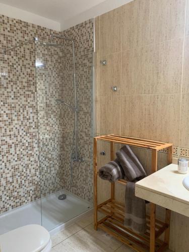 Koupelna v ubytování Arcoiris Paradise A 300 metros de la playa ,piscina y parque infantil