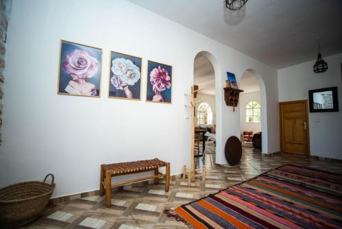Χώρος καθιστικού στο Villa Les jardins fleuris 4 bedrooms