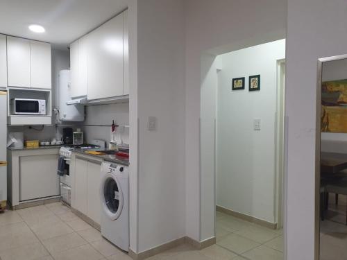 Η κουζίνα ή μικρή κουζίνα στο Heart Depto 3 Viedma Centro Confortable y Optima Ubicación