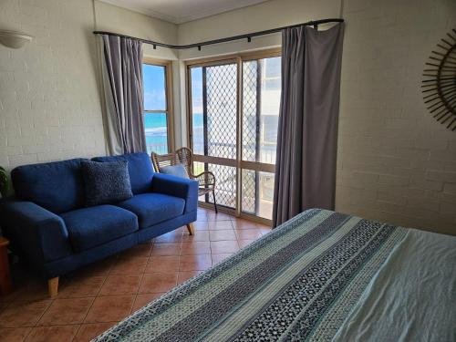 Postel nebo postele na pokoji v ubytování Shoreline Apartments - Unit 10