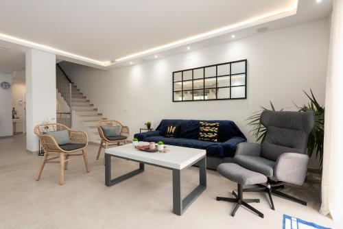 Luxury Townhouse walking to the beach