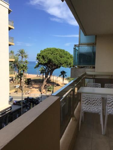 FOCH - 100 M DE LA MER - 500 M CENTRE VILLE