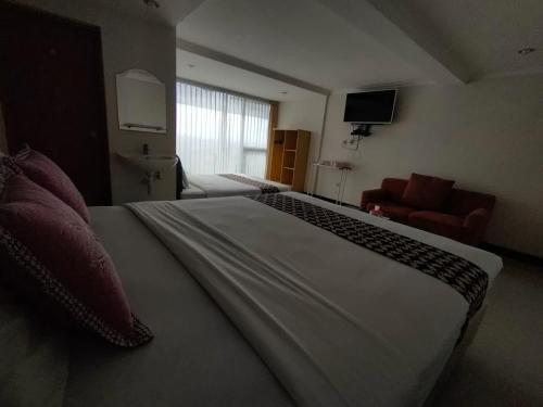 Gallery image of Bukit Indah Hotel Piyungan in Wanujoyo