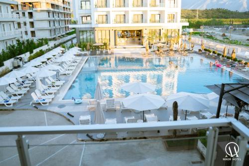 Bazén v ubytování Maor Hotel nebo v jeho okolí