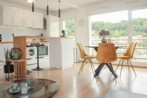 TheSkyFall , cosy appartement, terrasse & parking