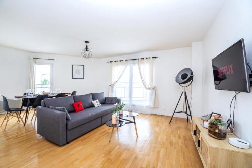 Cosy & Spacieux, Paris 10 min + Parking privé.