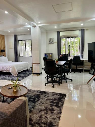 Μια τηλεόραση ή/και κέντρο ψυχαγωγίας στο GIA's Place