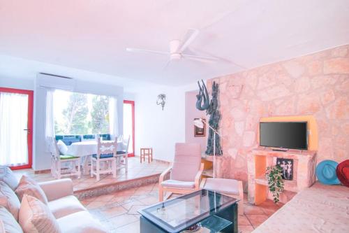Apartment with communal pool Muralla Roja 0505