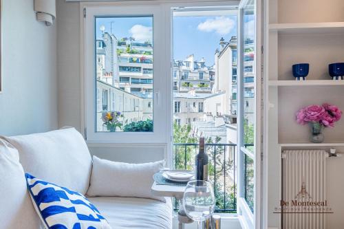 Montparnasse Central Studio with AC 11 to 14m2 in a prime location