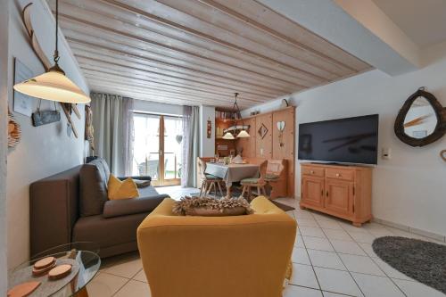 Foto dalla galleria di Ferienwohnung Alpina a Rosshaupten