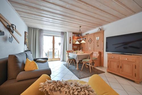 Foto dalla galleria di Ferienwohnung Alpina a Rosshaupten