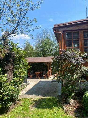 Κήπος έξω από το Chaloupka u Náchoda pro rodiny s dětmi