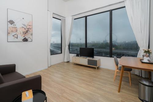 Area soggiorno di SureStay by Best Western Bangkok Ramintra