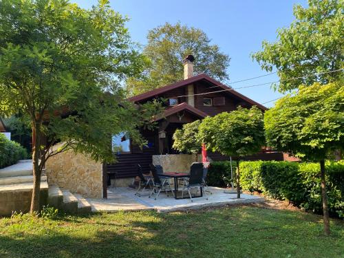 Gallery image of 4TREES Holiday House in Slunj