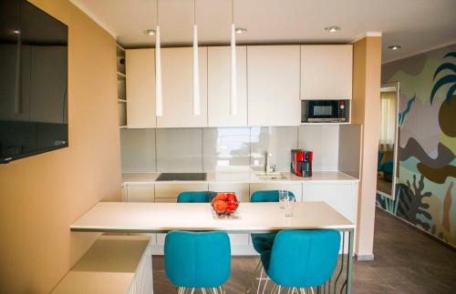 Lux Apartment Erato - Beach 10 min walk - FREE PARKING