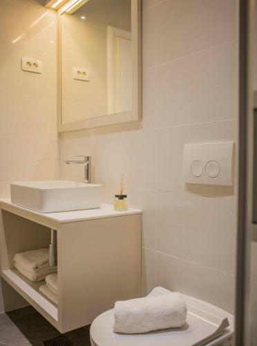 Lux Apartment Erato - Beach 10 min walk - FREE PARKING
